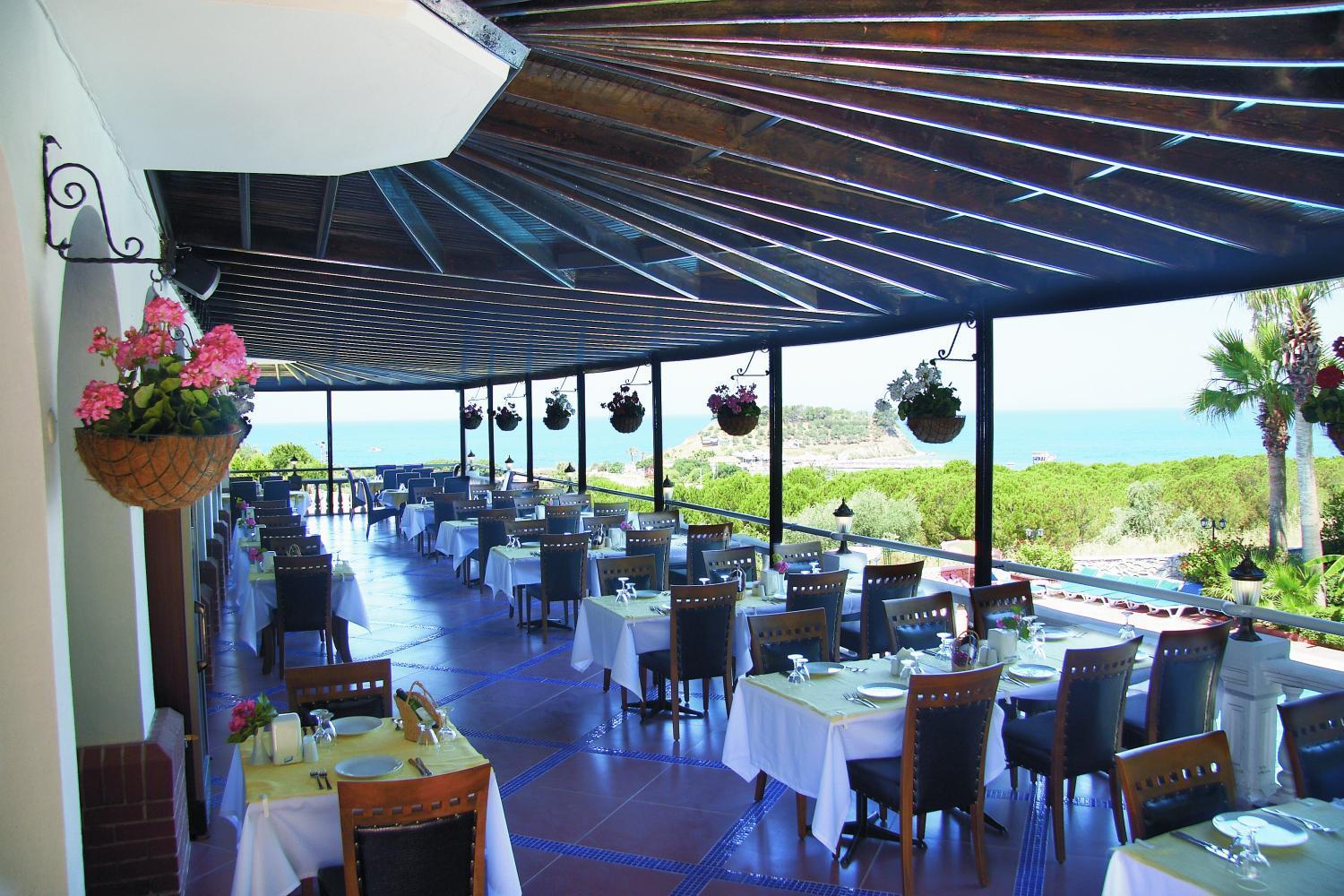 Altinsaray Hotel Kusadasi Exterior photo