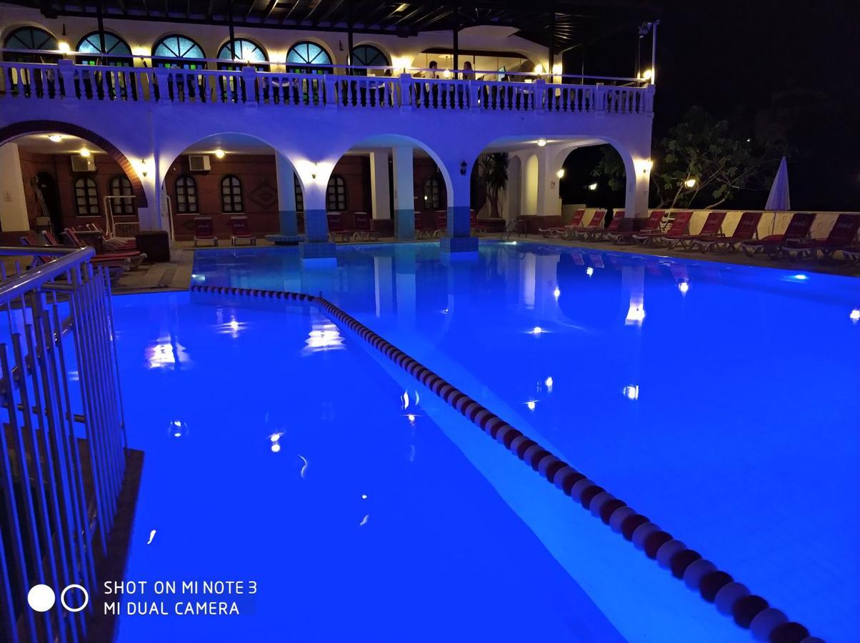 Altinsaray Hotel Kusadasi Exterior photo
